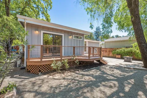 $610,000 | 18450 Lucas Avenue, Sonoma, CA 95476