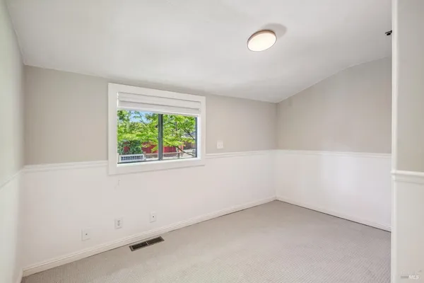 $650,000 | 18450 Lucas Avenue, Sonoma, CA 95476