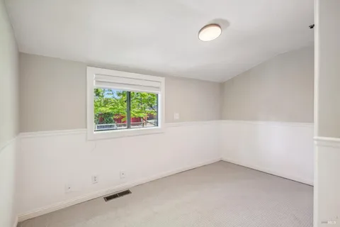 $610,000 | 18450 Lucas Avenue, Sonoma, CA 95476