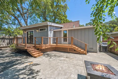 $610,000 | 18450 Lucas Avenue, Sonoma, CA 95476