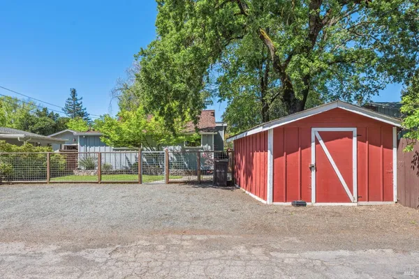 $650,000 | 18450 Lucas Avenue, Sonoma, CA 95476