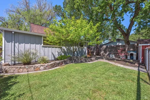 $610,000 | 18450 Lucas Avenue, Sonoma, CA 95476