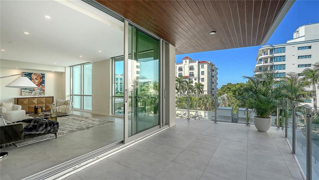 111 Golden Gate Point, Unit 201 Sarasota, FL 34236 - Photo 18 of 64