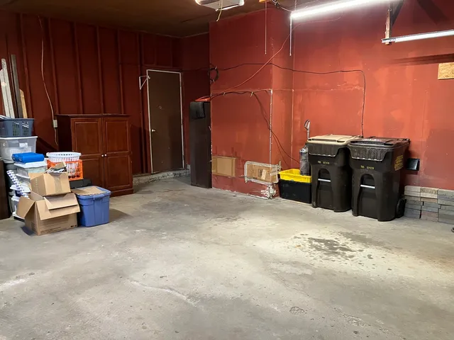 a view of a garage room