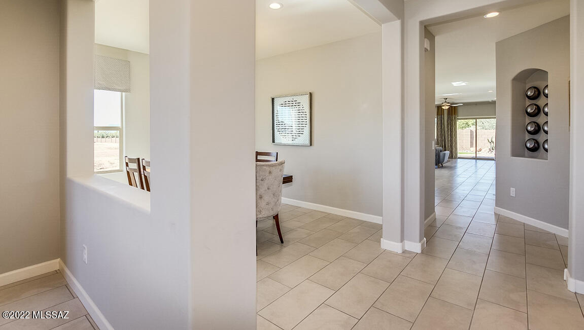 17105 West Sharps Road Marana, AZ 85653 - Photo 4 of 50