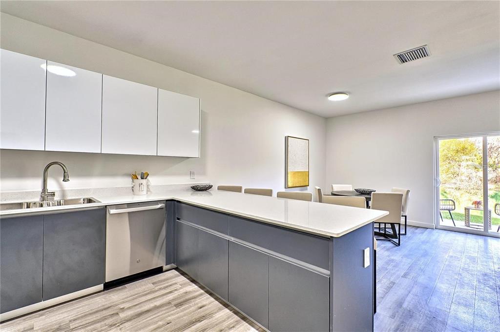 1595 Northwest 29 Road, Unit 3 Gainesville, FL 32605 - Photo 4 of 28