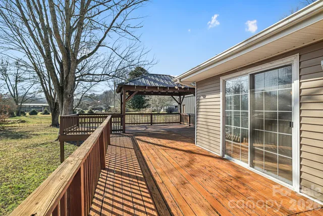 $549,000 | 1644 West Deep Creek Road, Bryson City, NC 28713