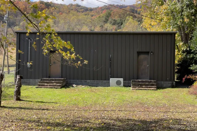 a view of porch with a backyard