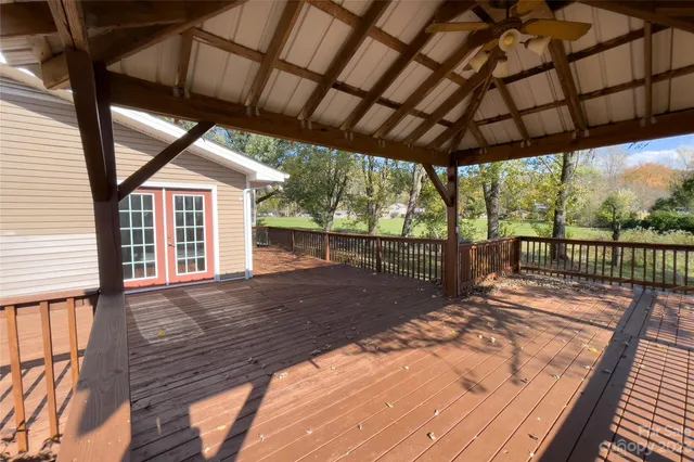 $549,000 | 1644 West Deep Creek Road, Bryson City, NC 28713