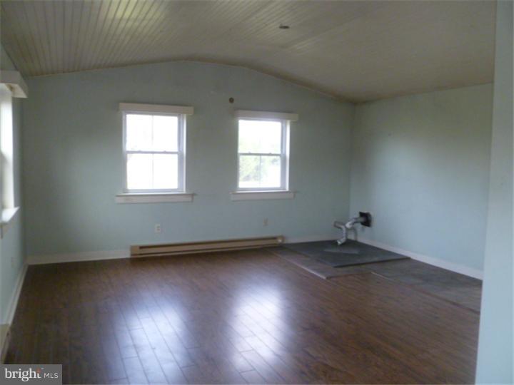 675 Ridge Road Spring City, PA 19475 - Photo 2 of 10