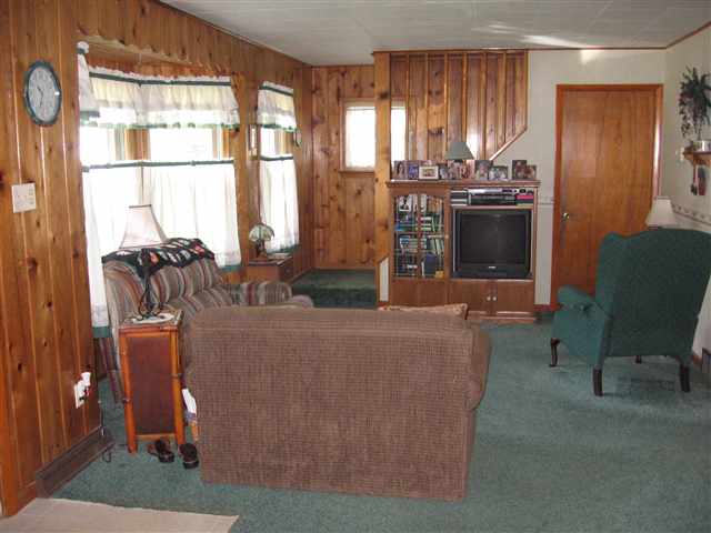 7377 Shoreward Road Lexington, MI 48450 - Photo 7 of 12 31066075-6.JPG