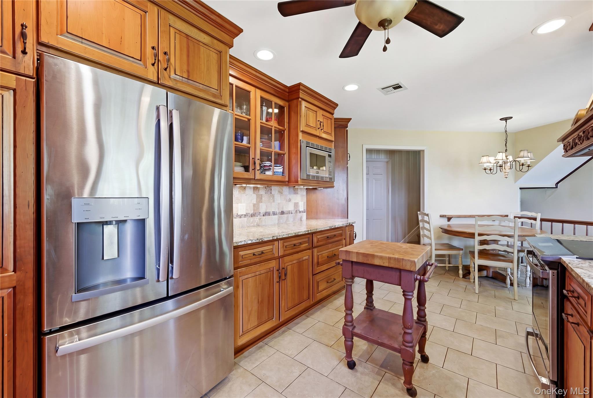 195 Shore Road Mount Sinai, NY 11766 - Photo 12 of 50