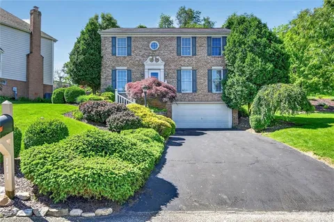 $479,900 | 111 Creekside Court, Venetia, PA 15367