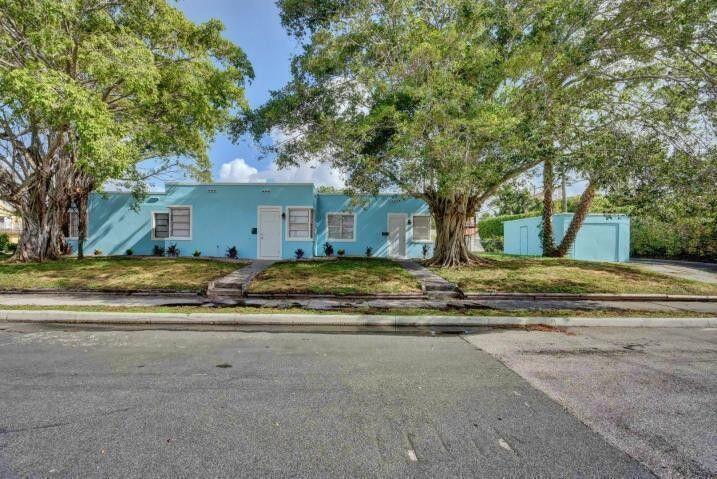 3000 Broadway Avenue, Unit 3 West Palm Beach, FL 33407 - Photo 19 of 19 a view of the house with a street