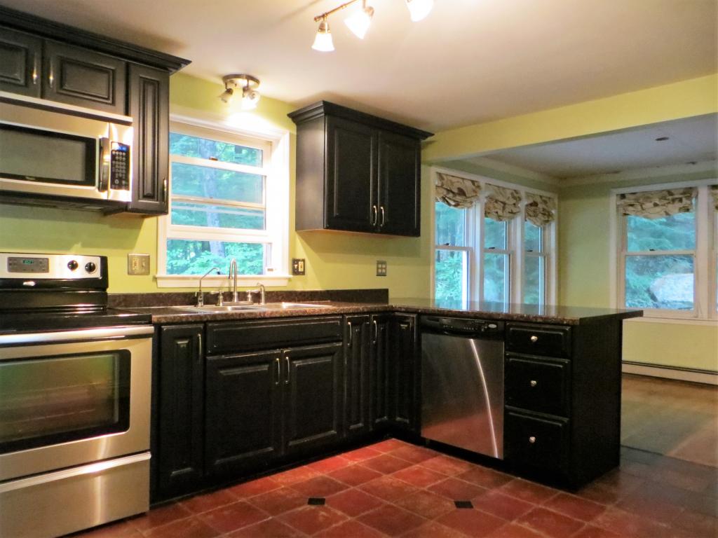 77 Tibbetts Hill Road, Unit B Goffstown, NH 03045 - Photo 4 of 8 Gallery Image 4