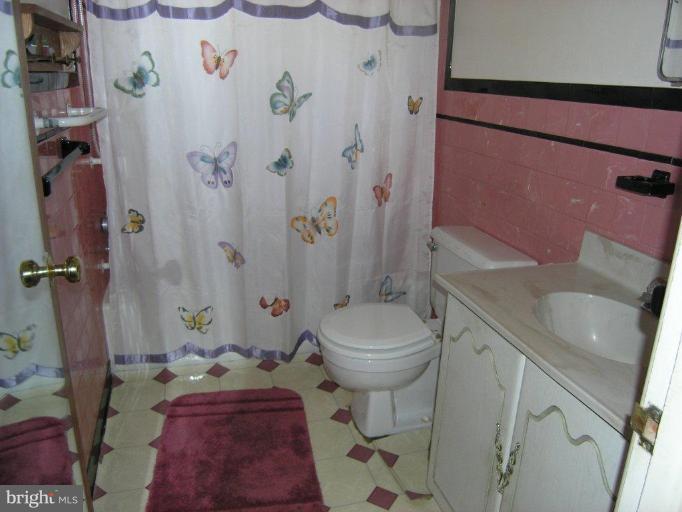 411 Delaware Road Frederick, MD 21701 - Photo 12 of 12 Bath #1