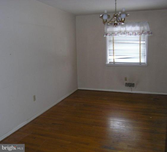 411 Delaware Road Frederick, MD 21701 - Photo 4 of 12 Dining Room