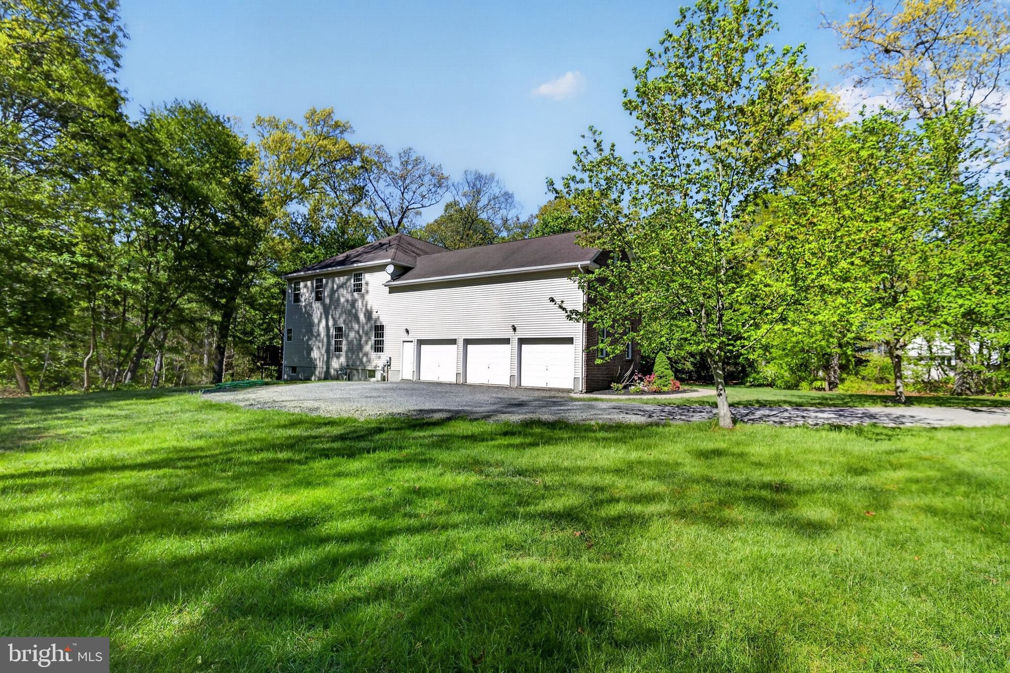116 Rabbit Hill Road Princeton Junction, NJ 08550 - Photo 70 of 80 3 CARD GARAGE