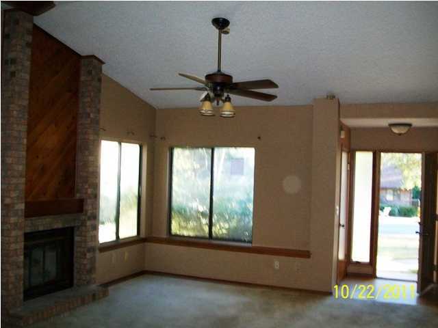 110 Cedar Ridge Way Niceville, FL 32578 - Photo 2 of 8 Gallery Image 2