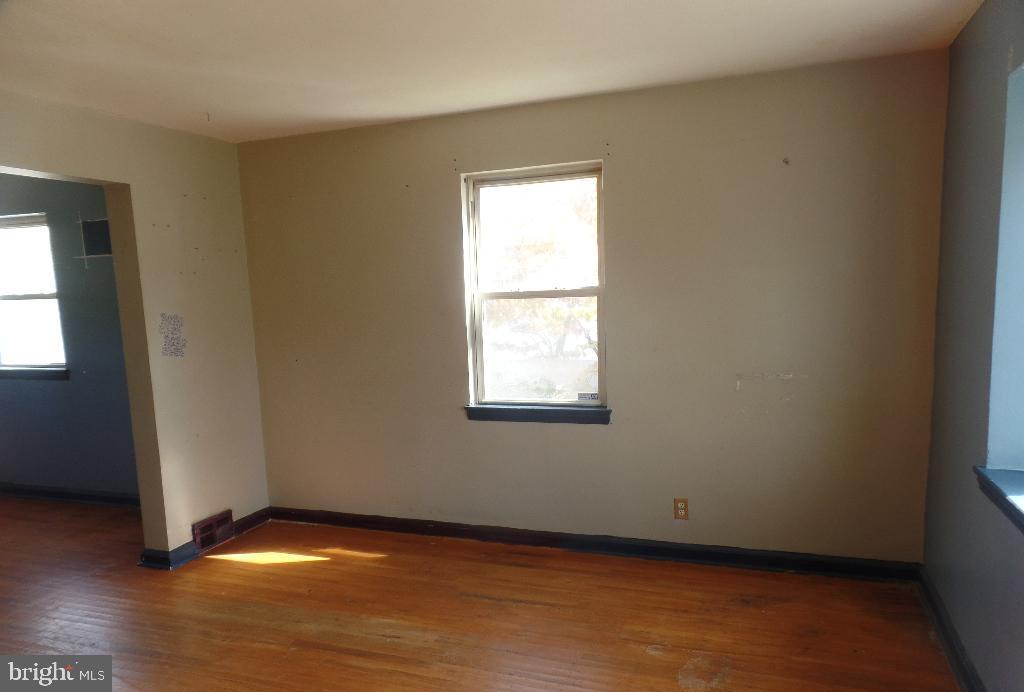 2413 Horsham Road Hatboro, PA 19040 - Photo 4 of 51 Gallery Image 4