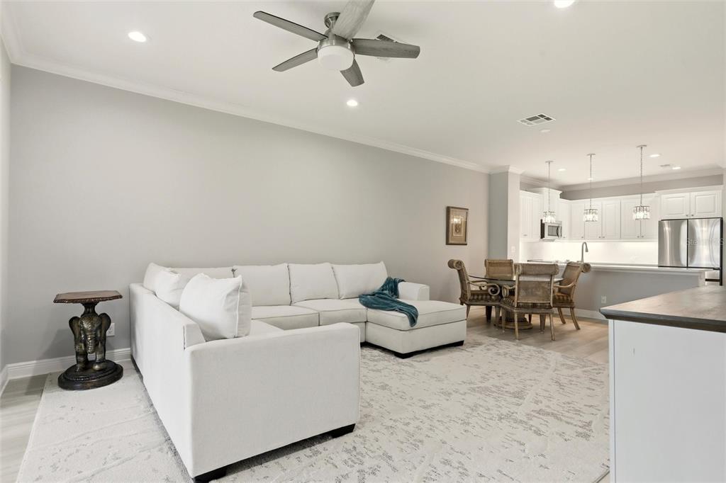 8142 Miramar Way Lakewood Ranch, FL 34202 - Photo 8 of 50 Gallery Image 8