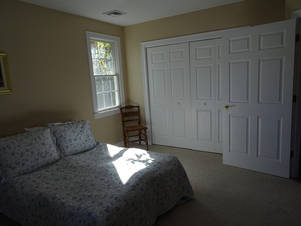 15 Sherwood Road Buzzards Bay, MA 02532 - Photo 23 of 28