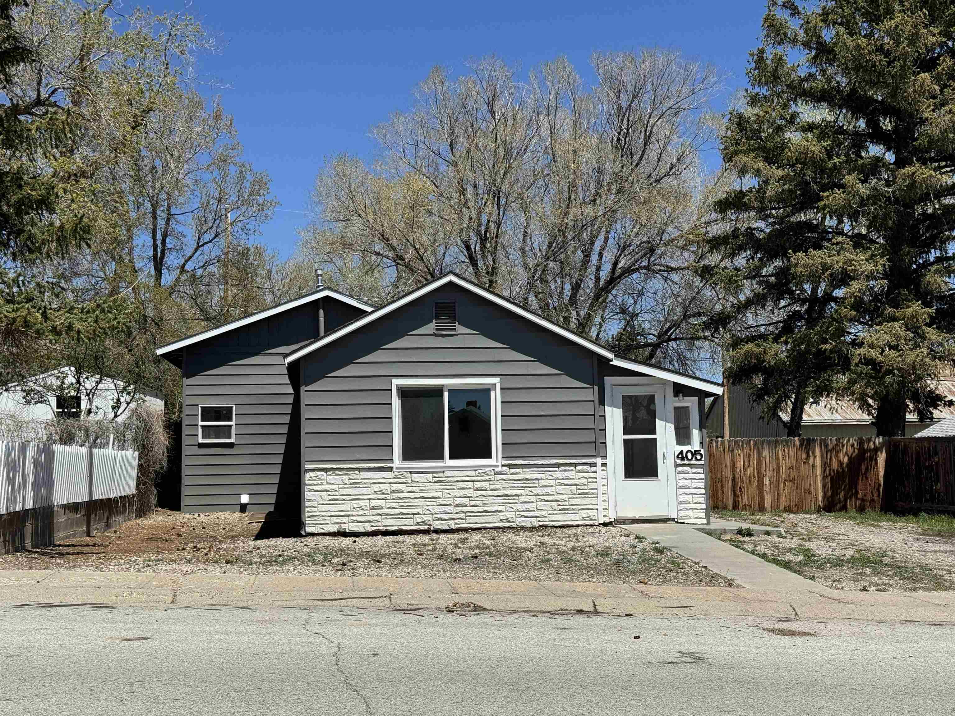 405 Daley Street Rawlins, WY 82301 - Photo 1 of 18