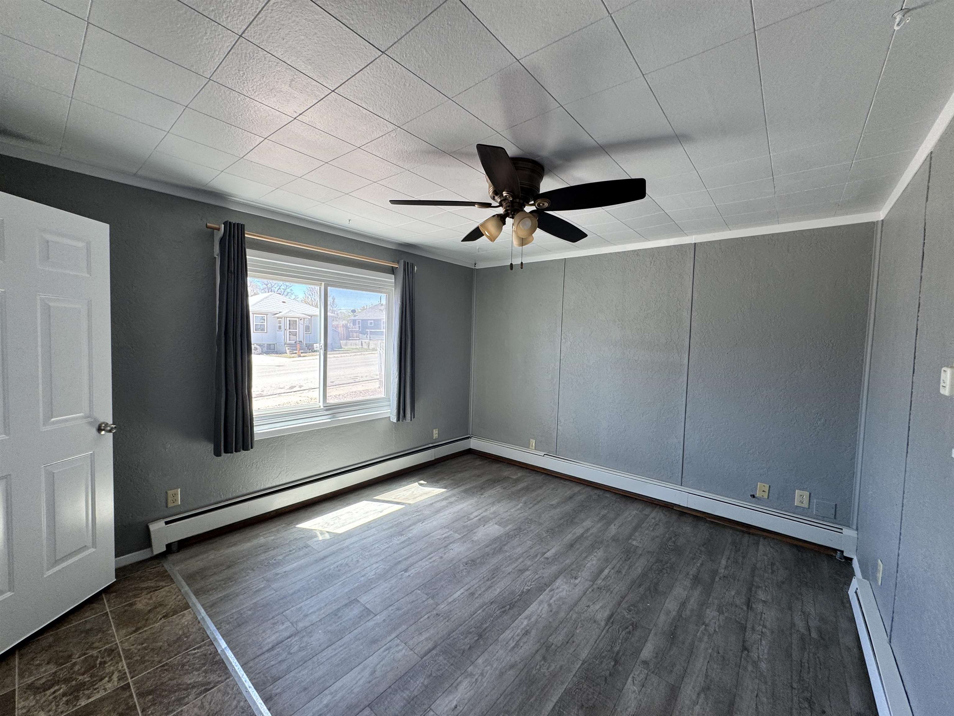 405 Daley Street Rawlins, WY 82301 - Photo 4 of 18
