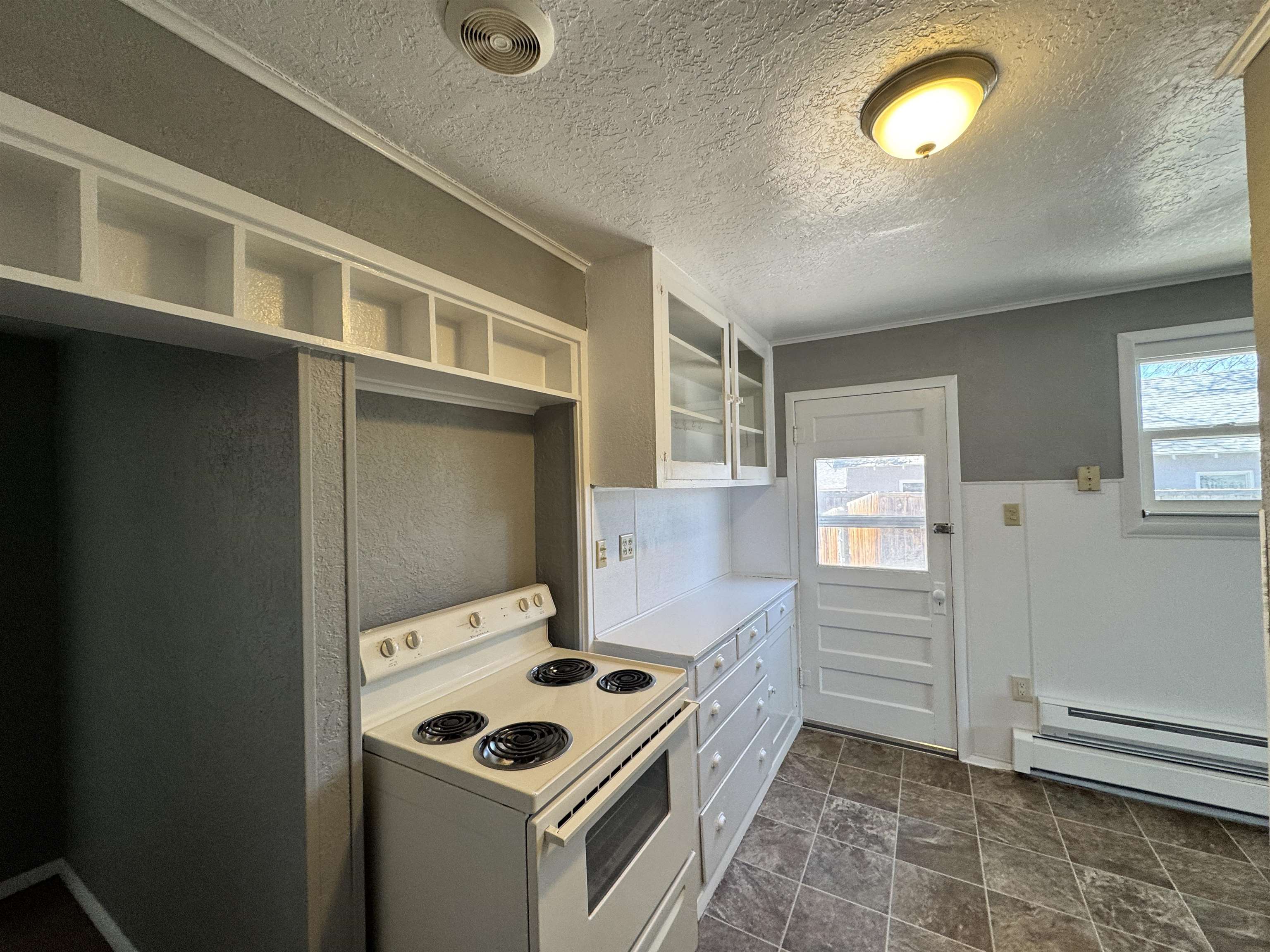 405 Daley Street Rawlins, WY 82301 - Photo 9 of 18
