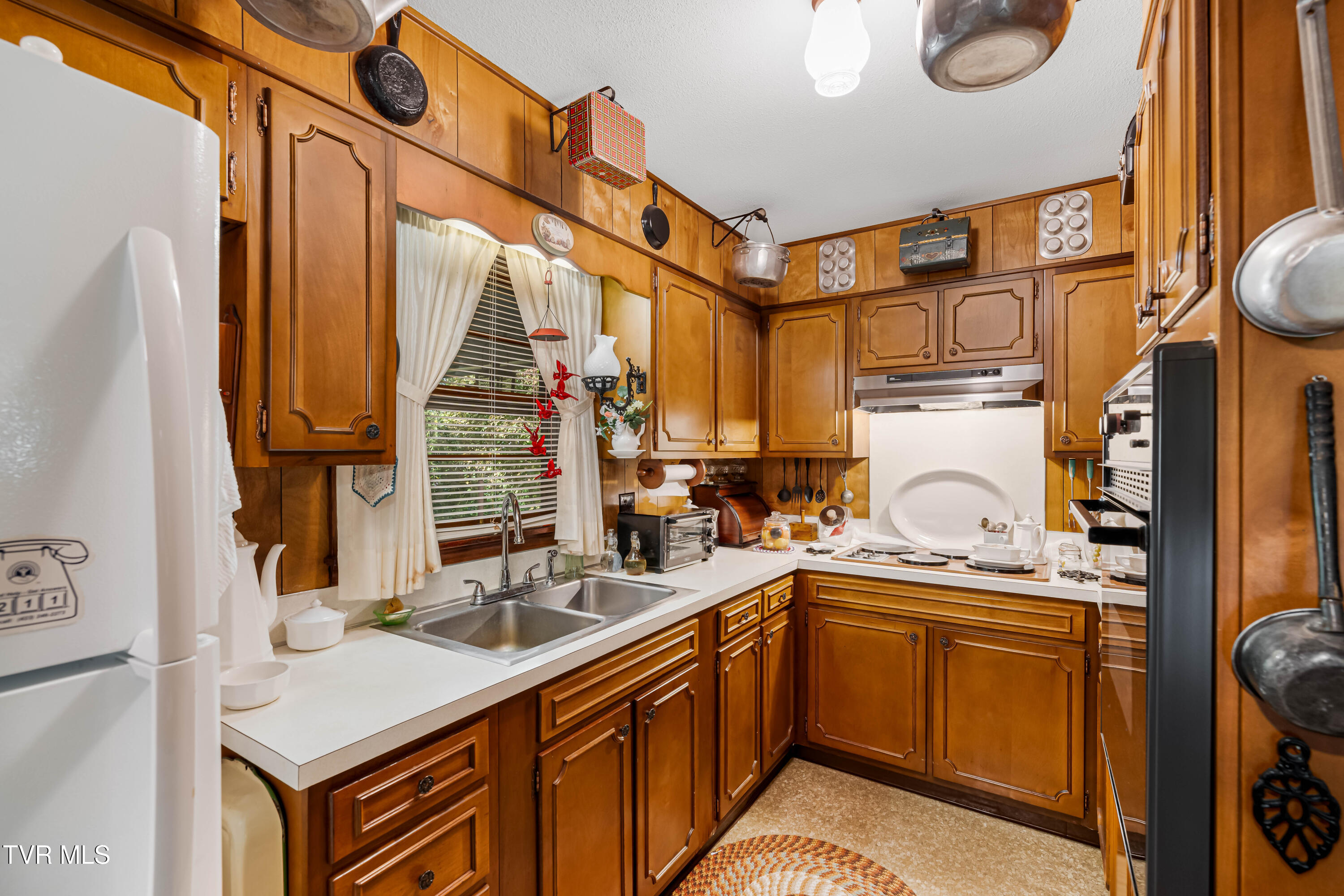 1115 Huffine Road Johnson City, TN 37604 - Photo 21 of 48 1115 Huffine Rd (35 of 52)