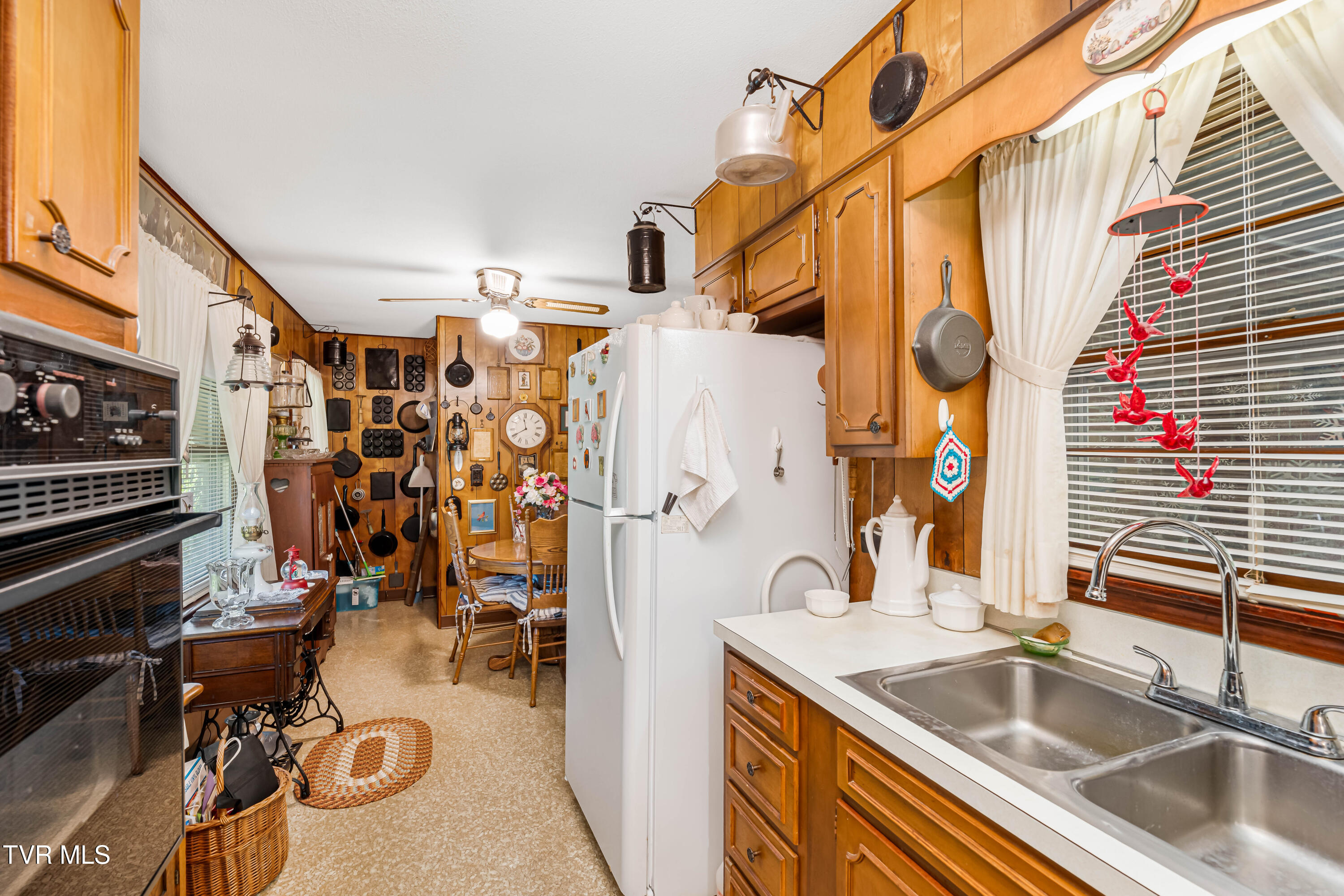 1115 Huffine Road Johnson City, TN 37604 - Photo 23 of 48 1115 Huffine Rd (37 of 52)