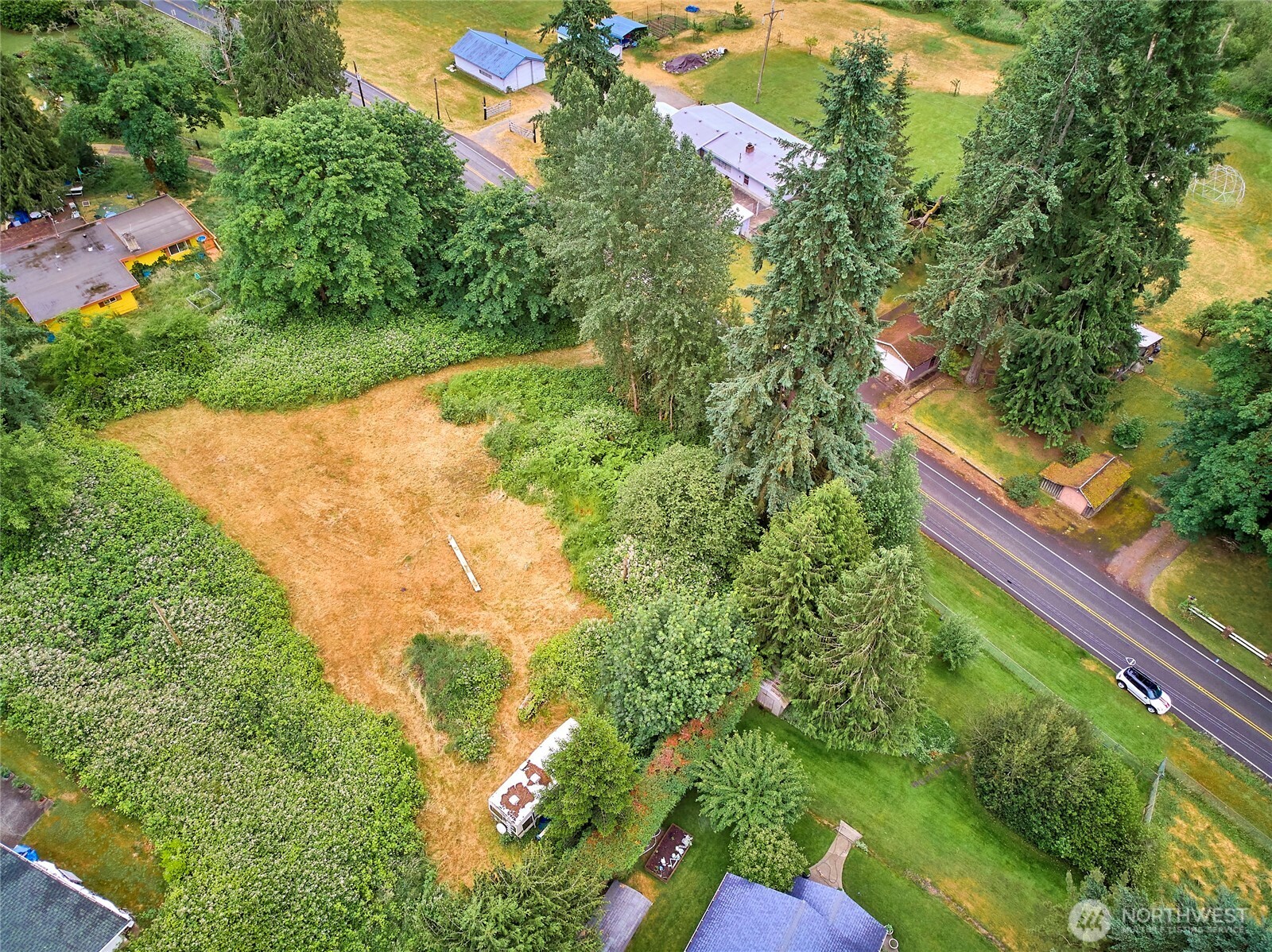 16712 Southeast May Valley Road Renton, WA 98059 - Photo 5 of 10
