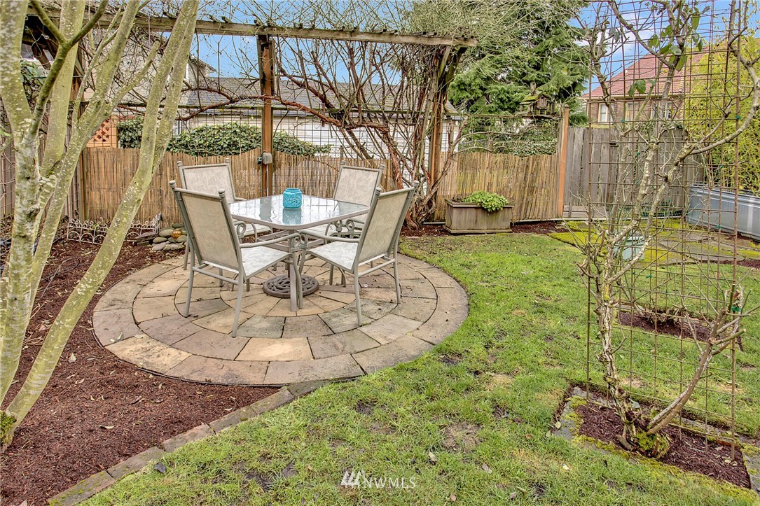 815 20th Avenue South Seattle, WA 98144 - Photo 28 of 33 a view of outdoor space yard and patio
