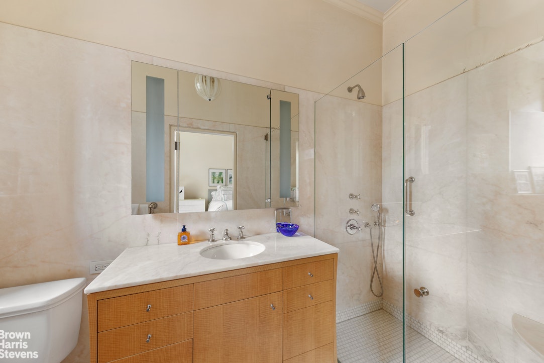 435 East 52nd Street, Unit 6C Manhattan, NY 10022 - Photo 7 of 26