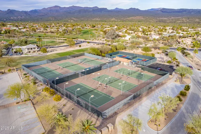 a view of a tennis court
