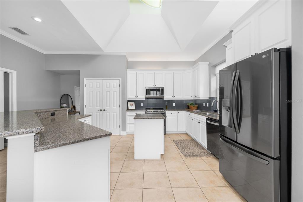8964 Southwest 64th Lane Gainesville, FL 32608 - Photo 15 of 37
