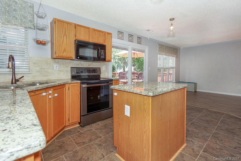 15273 Tracy Beth Road Huntersville, NC 28078 - Photo 3 of 24 Gallery Image 3