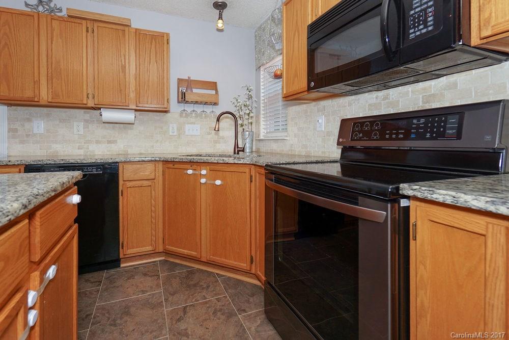 15273 Tracy Beth Road Huntersville, NC 28078 - Photo 8 of 24 Gallery Image 8