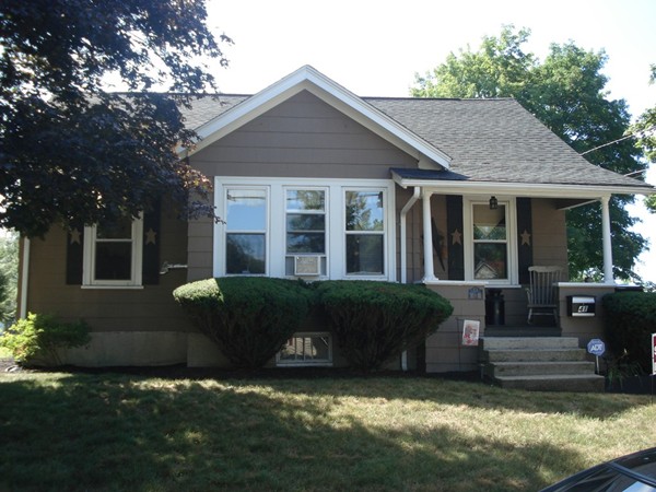 41 Woodland Road Bellingham, MA 02019 - Photo 1 of 21 Gallery Image 1