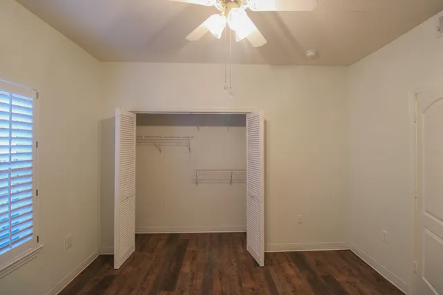 $2,430 | 1300 Park W Boulevard, Unit 401, Mount Pleasant, SC 29466