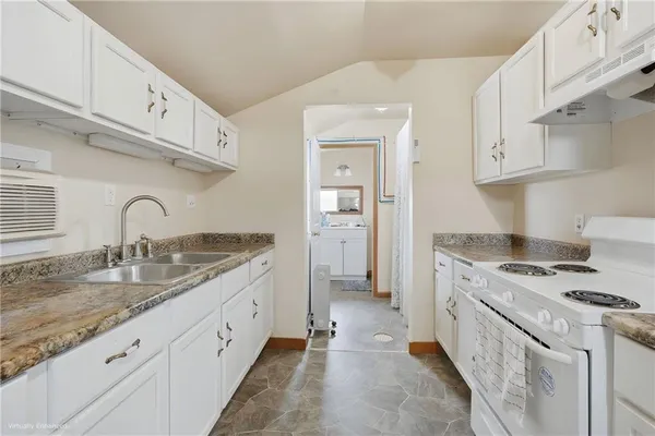 $1,500,000 | 3815 476th Road, Osceola, MO 64776