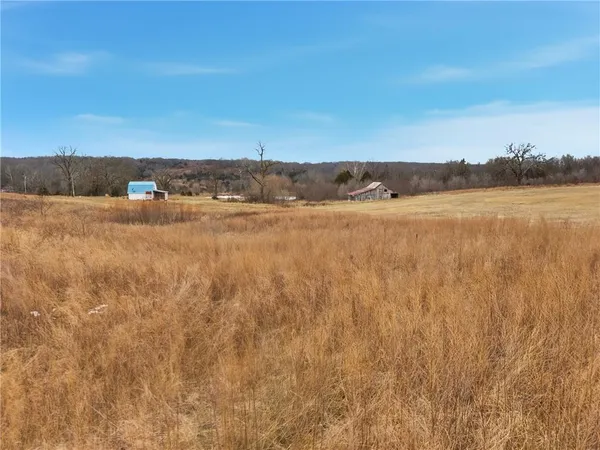 $1,500,000 | 3815 476th Road, Osceola, MO 64776