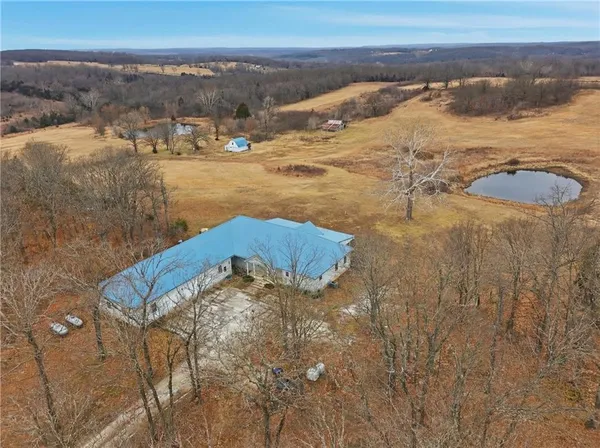 $1,500,000 | 3815 476th Road, Osceola, MO 64776