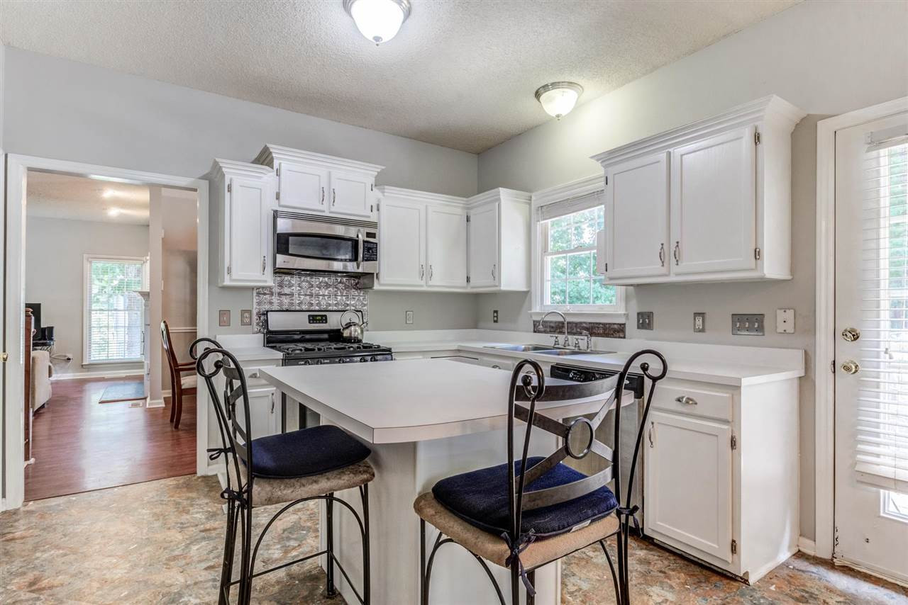 5509 Bridford Place Raleigh, NC 27613 - Photo 12 of 30 Photo 12