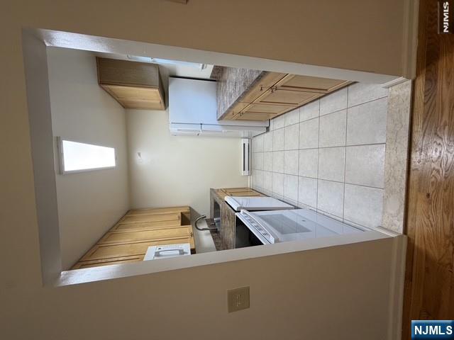 71 A Hawthorne Avenue, Unit A) Park Ridge, NJ 07656 - Photo 29 of 30 Gallery Image 29