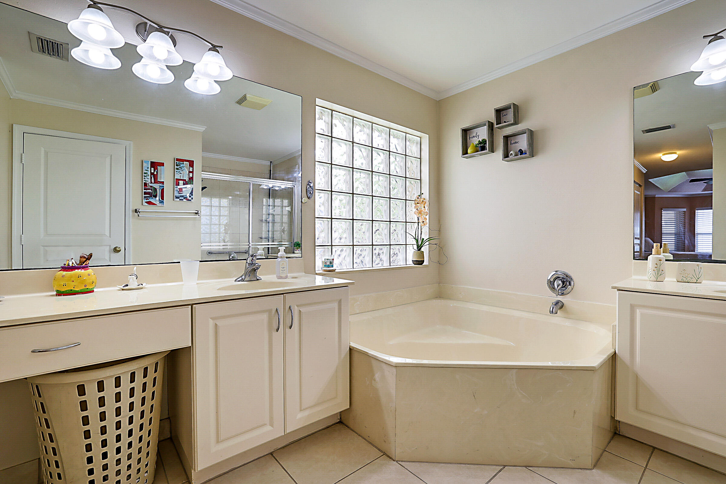 5028 Solar Point Drive Greenacres, FL 33463 - Photo 22 of 32 5028 Solar Point Drive-24