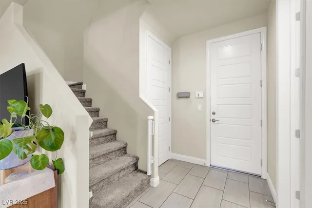 $465,000 | 549 Tokopah Falls Street, Las Vegas, NV 89138