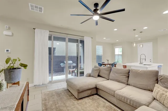 $465,000 | 549 Tokopah Falls Street, Las Vegas, NV 89138