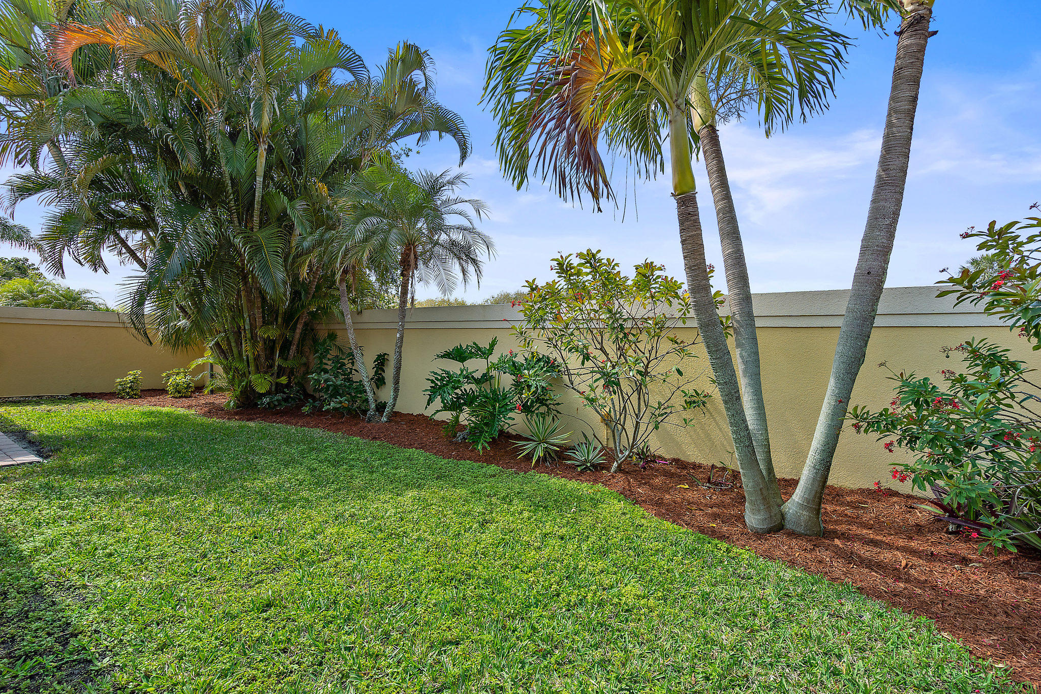 308 Ridge Road Jupiter, FL 33477 - Photo 17 of 54 Private Yard