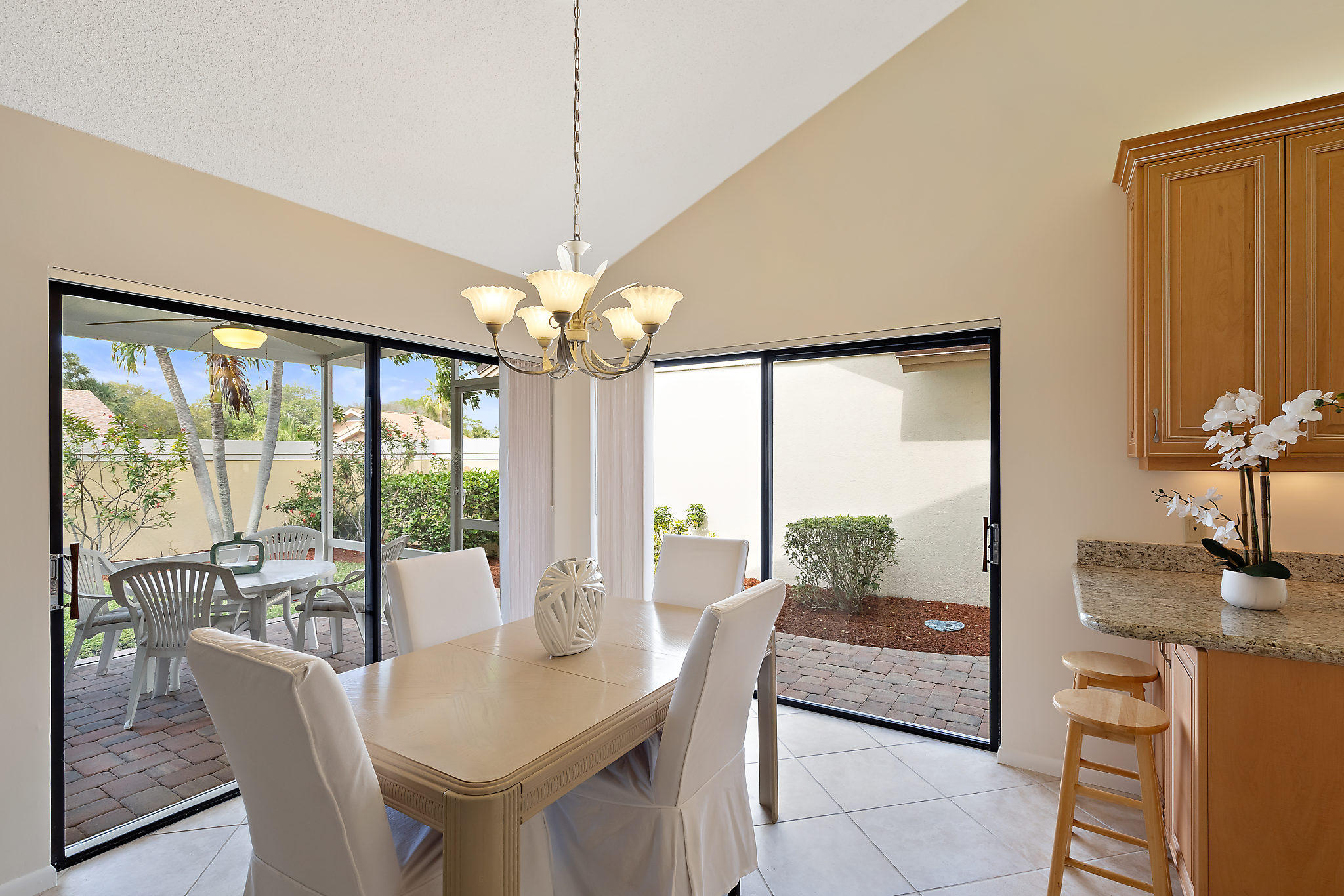 308 Ridge Road Jupiter, FL 33477 - Photo 42 of 54 Dining Area